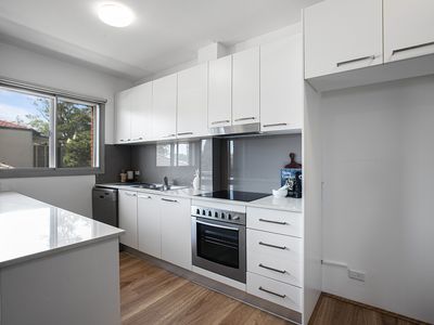 2 / 52 Wentworth Avenue, Mascot