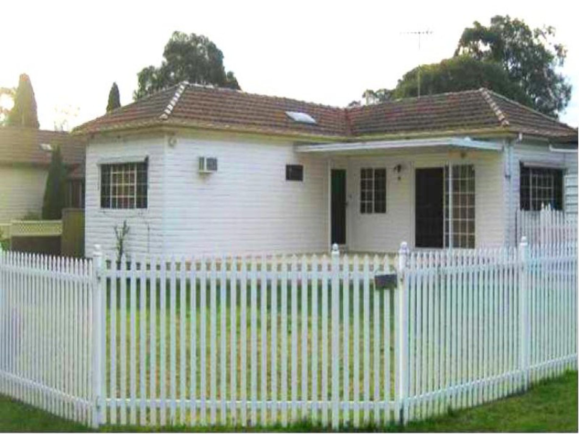 98 Yanderra, Condell Park