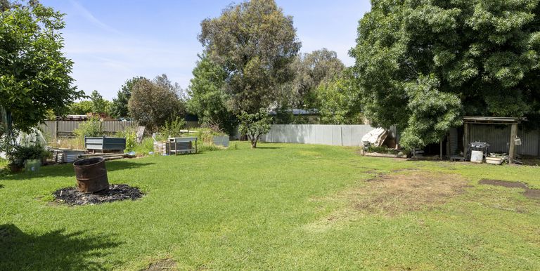 23 Rowe Street, Euroa
