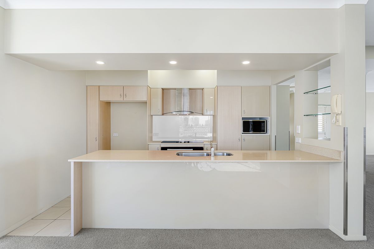 7 / 2367 Gold Coast Highway, Mermaid Beach