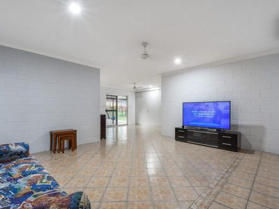 35 Bridgemary Cres, Girraween