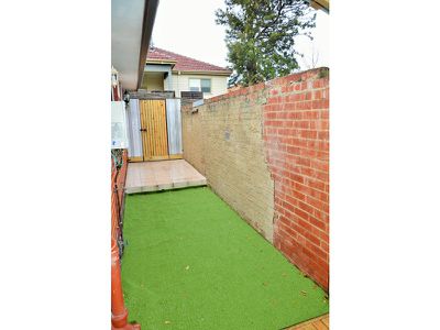 3 / 12 Woodvale Grove, Essendon
