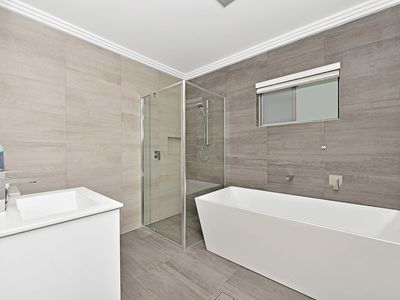 5 Lomond St, Guildford