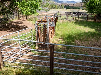 4118 Murray River Road, Thologolong