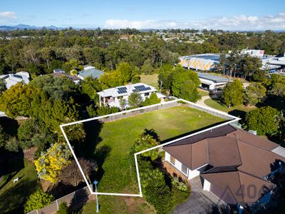 8 Clearwater Court, Moggill