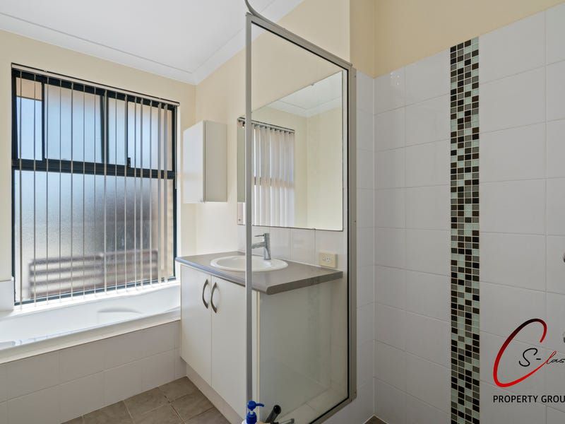 26 Salerno Approach, Piara Waters