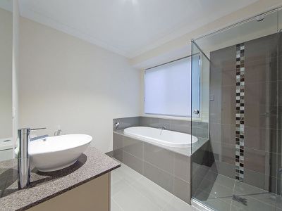 28 Nichols Street, Wakerley