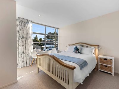 335 Highcliff Road, Highcliff