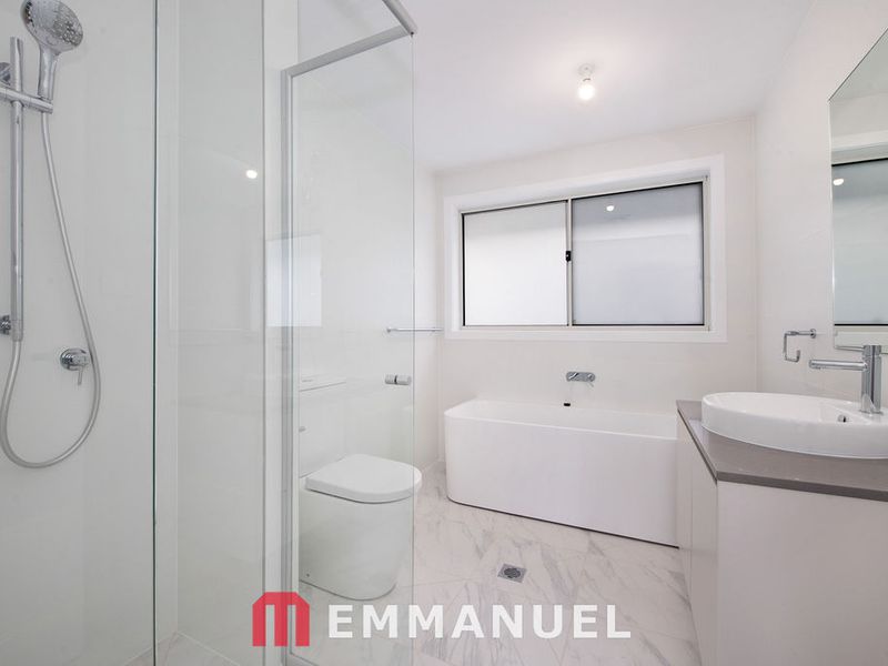 8 Garforth Glade, Marsden Park