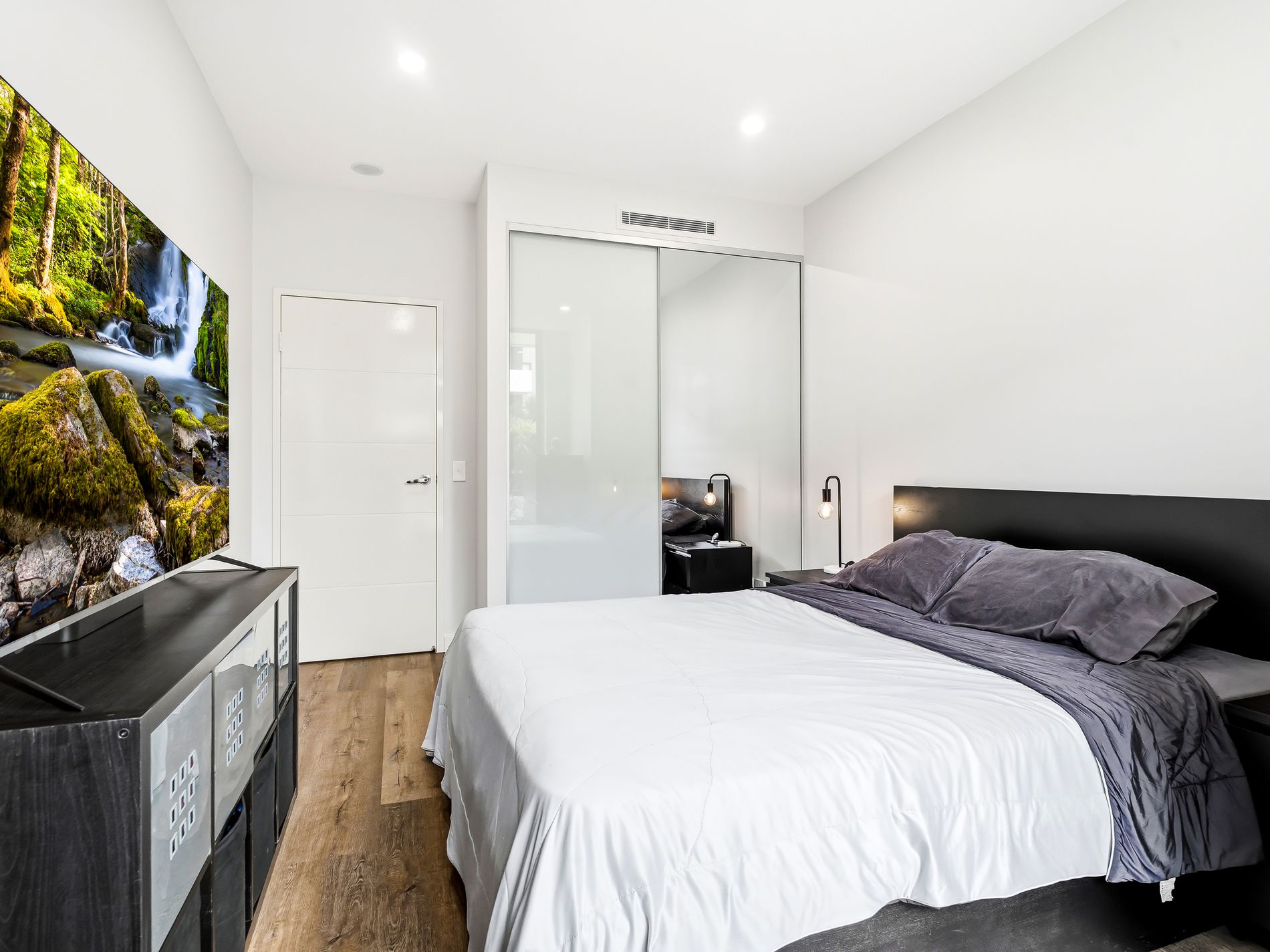 8 / 5 Manchester Drive, Schofields