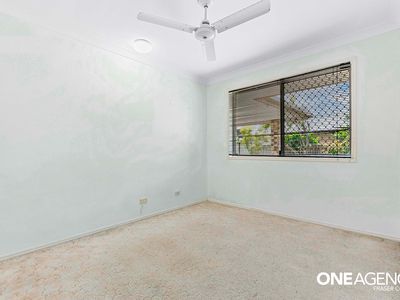 5 Deloraine Avenue, Urangan