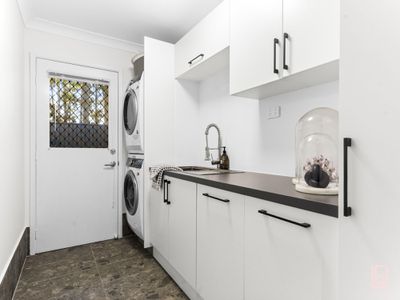 38 Irving Court, Hamlyn Terrace