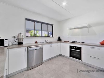 48 FIRST AVENUE, Woodgate