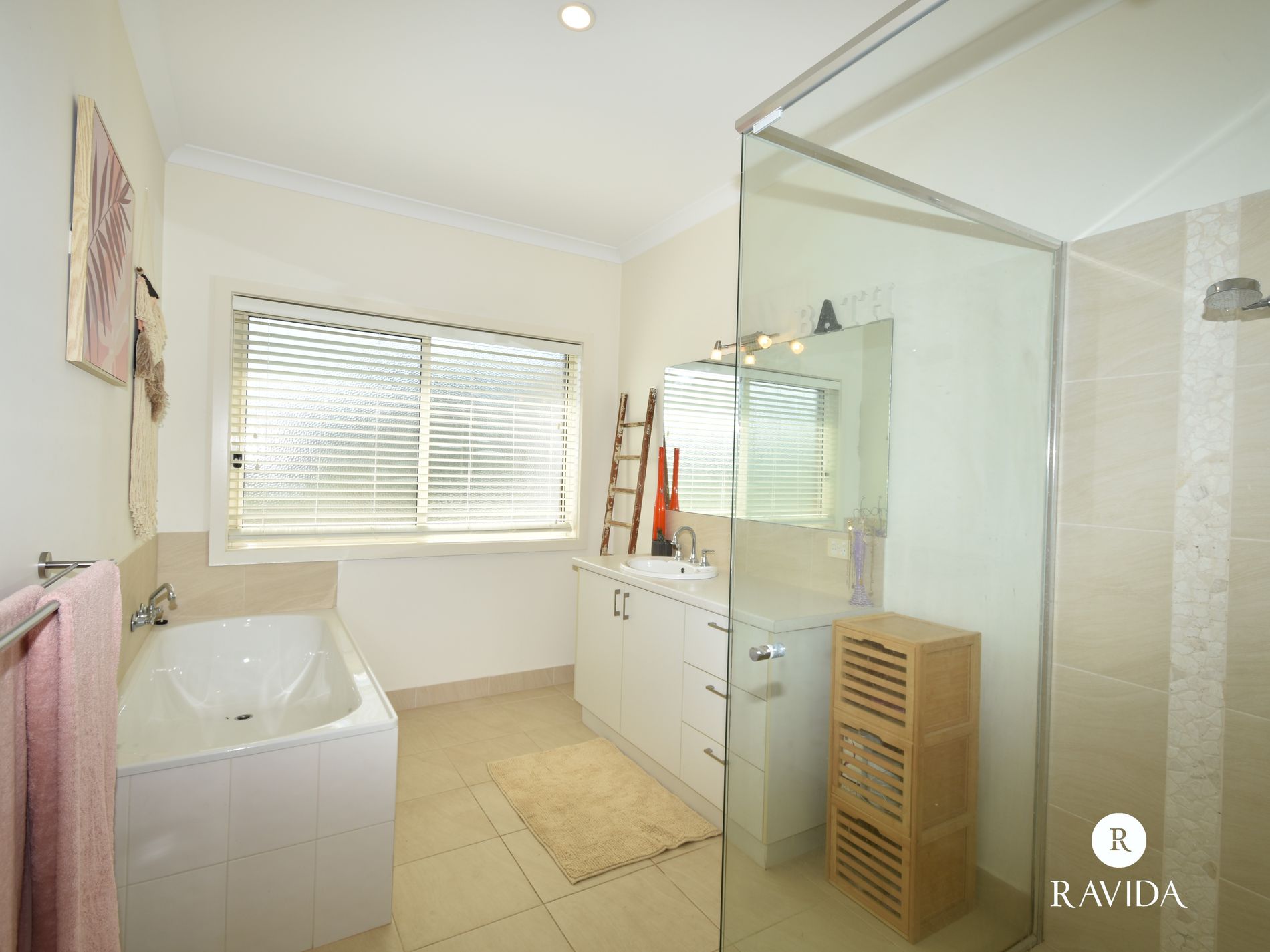 13 Pin Oak, Wangaratta