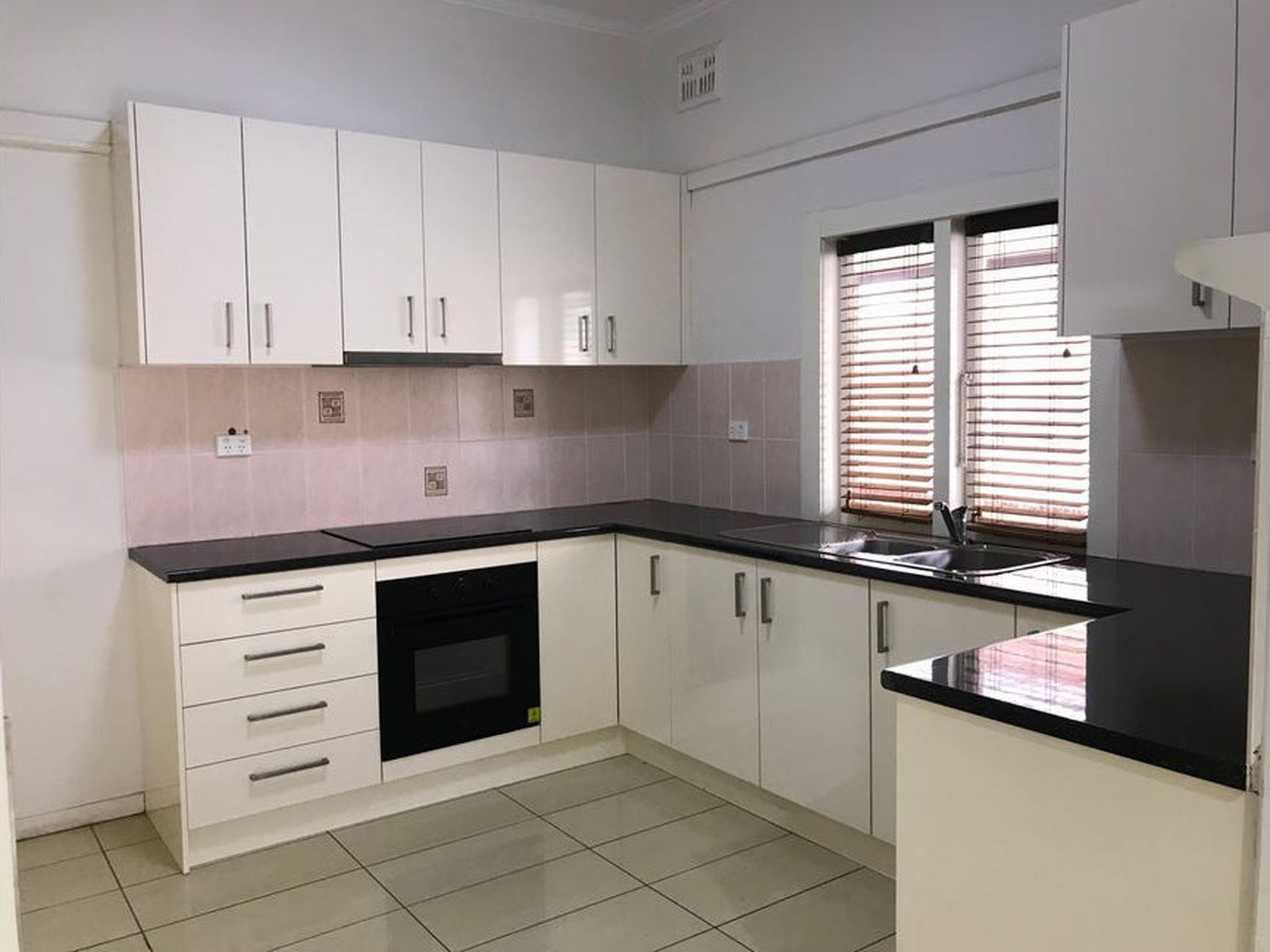 25 Hart Drive, Constitution Hill