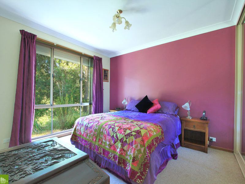 32 Sheringa Grove, Cordeaux Heights