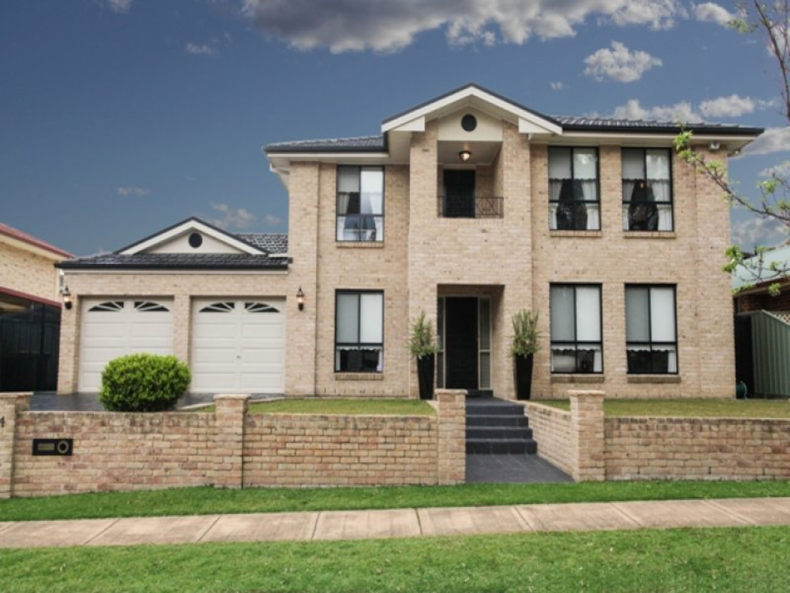 74 Glengarry Drive, GLENMORE PARK