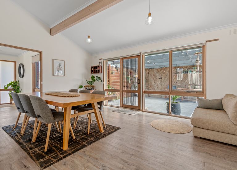 16 Webb Court, Portland