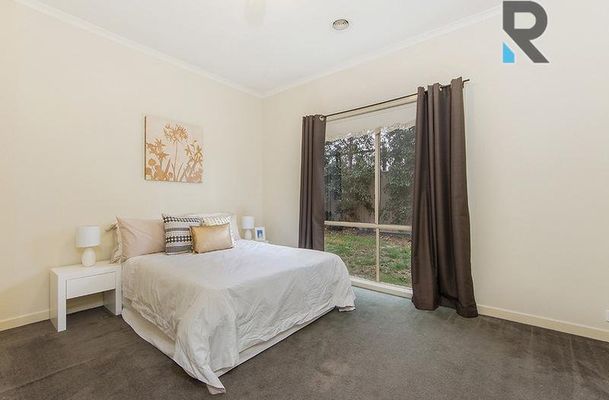 16 Explorers Place, Craigieburn