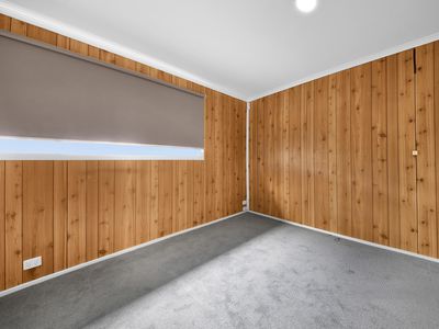 2 Saddington Avenue, Hoppers Crossing