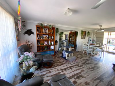4 Vicki Parade, Torquay