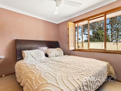 4 Bangaroo Avenue, Dapto