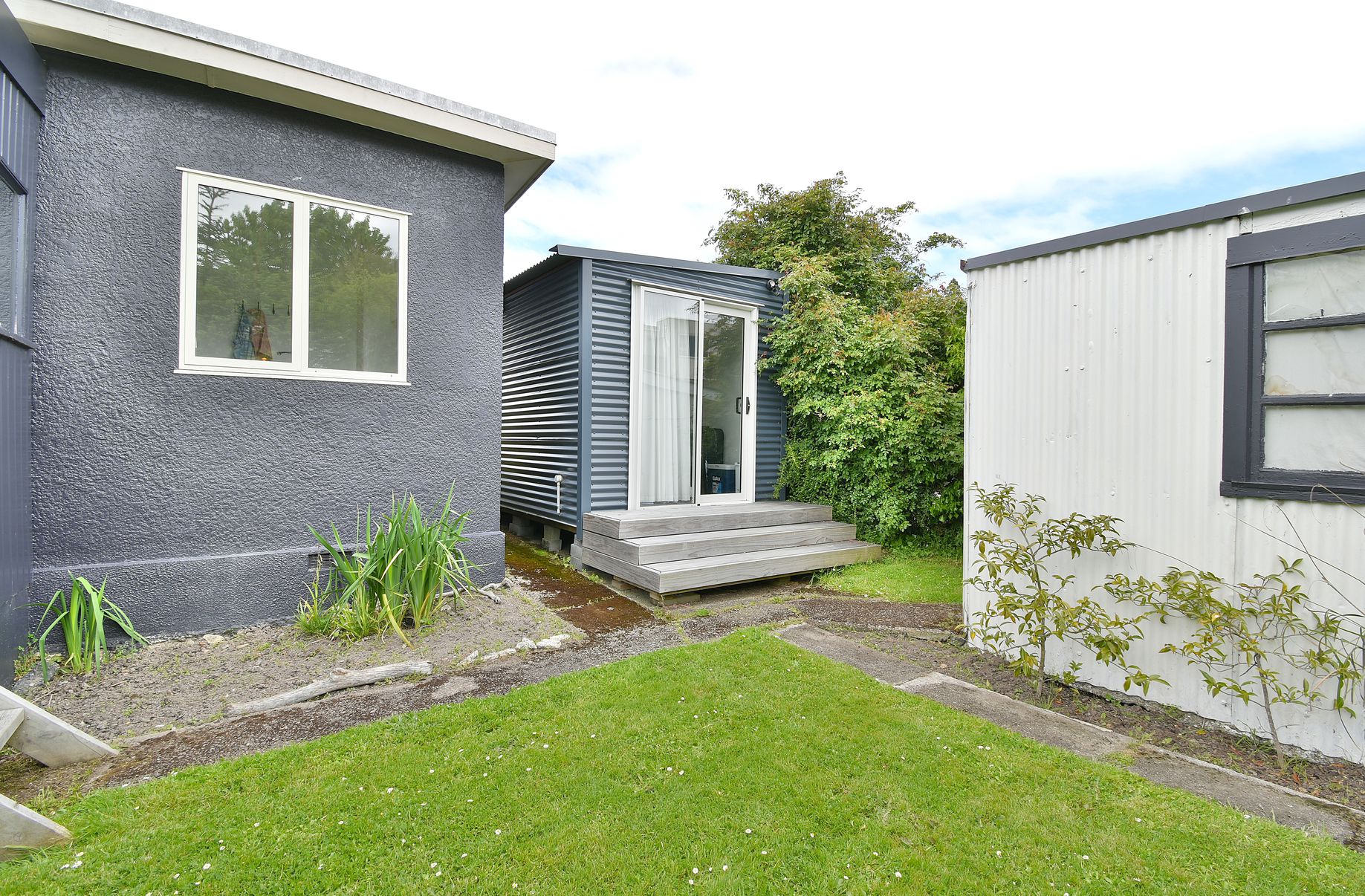 9 Carlyle St , North East Valley