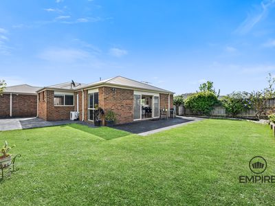 16 Yorkshire Drive, Cranbourne North