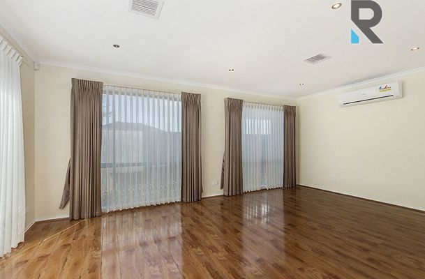 2 / 67 Dianne Avenue, Craigieburn