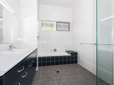 6 Parnell Street, Woodend