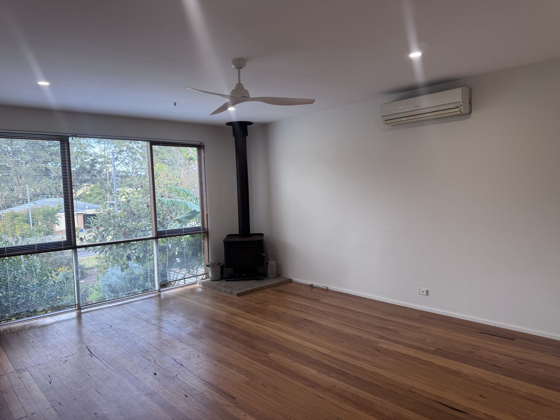 55 Anglers Parade, Fishermans Paradise