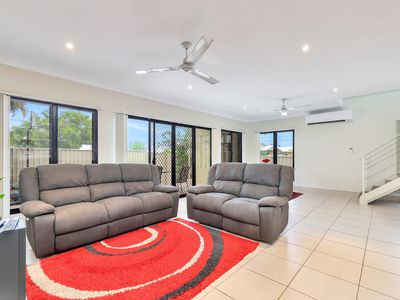 4 / 33 La Pira Circuit, Rosebery