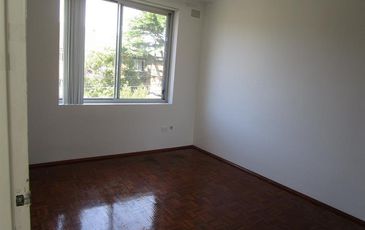 9 / 3 Barber Ave, Eastlakes