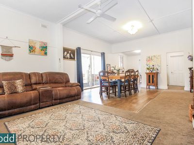 33 Ebden Street, Heathcote