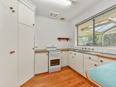 18 Hutchesson Street, Millicent