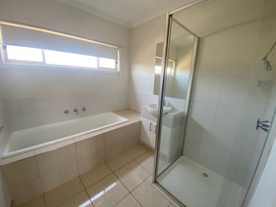 1 / 10-12 Fishburn Grove, Harkness