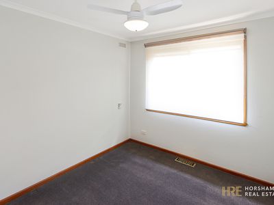 20 Felstead Avenue, Horsham