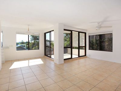 2 / 28 George Street, Alexandra Headland