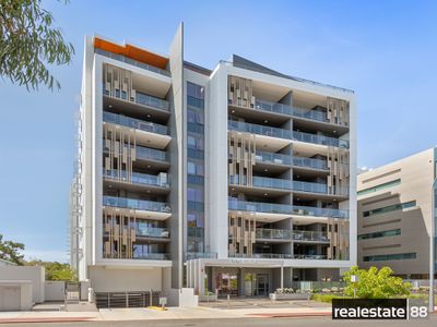 81 / 172 Railway Parade, West Leederville