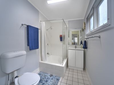 16 Pope Avenue, Berrara