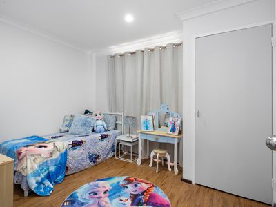 15 Robertson Street, West Lamington