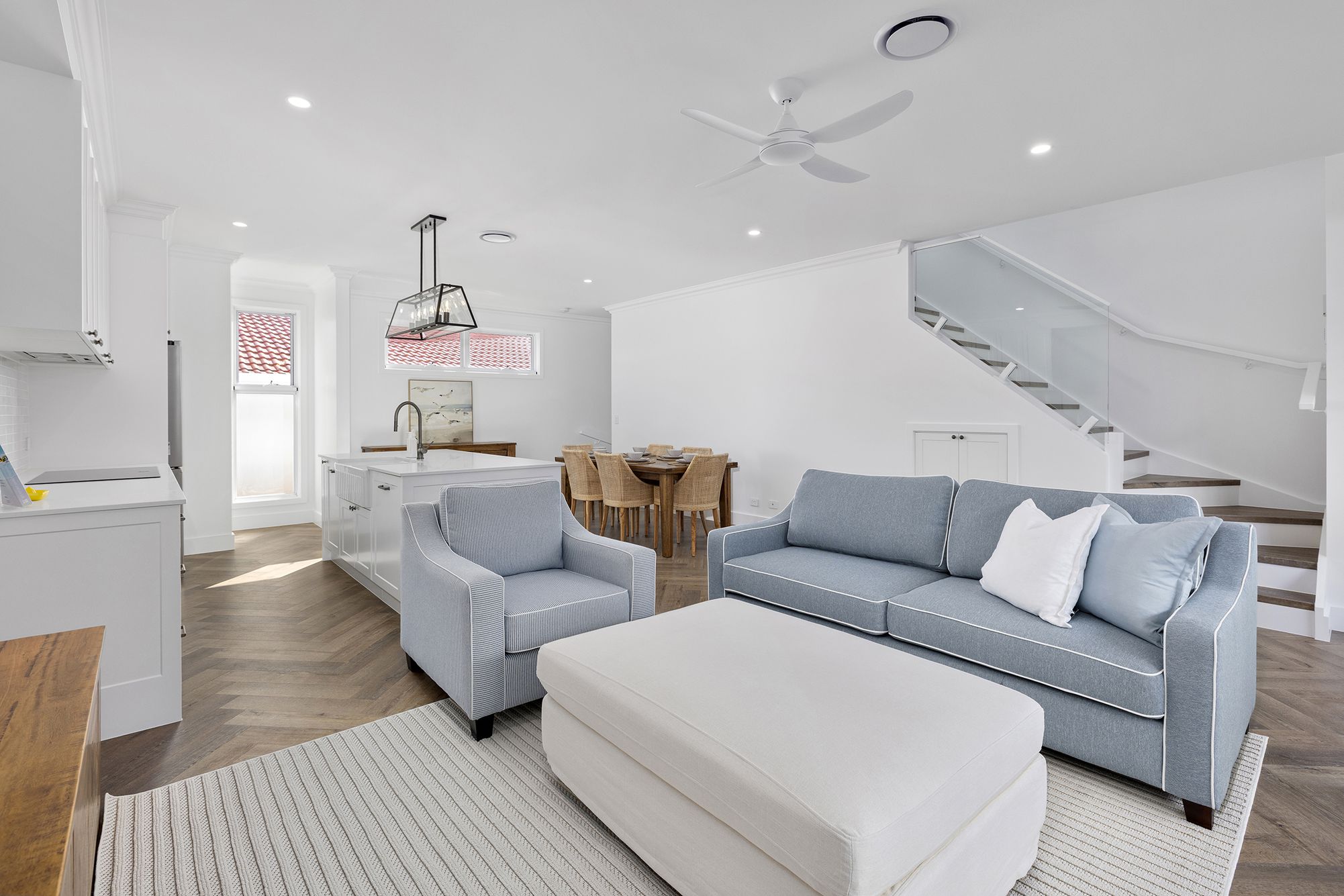 2 / 14 Victor Avenue, Paradise Point