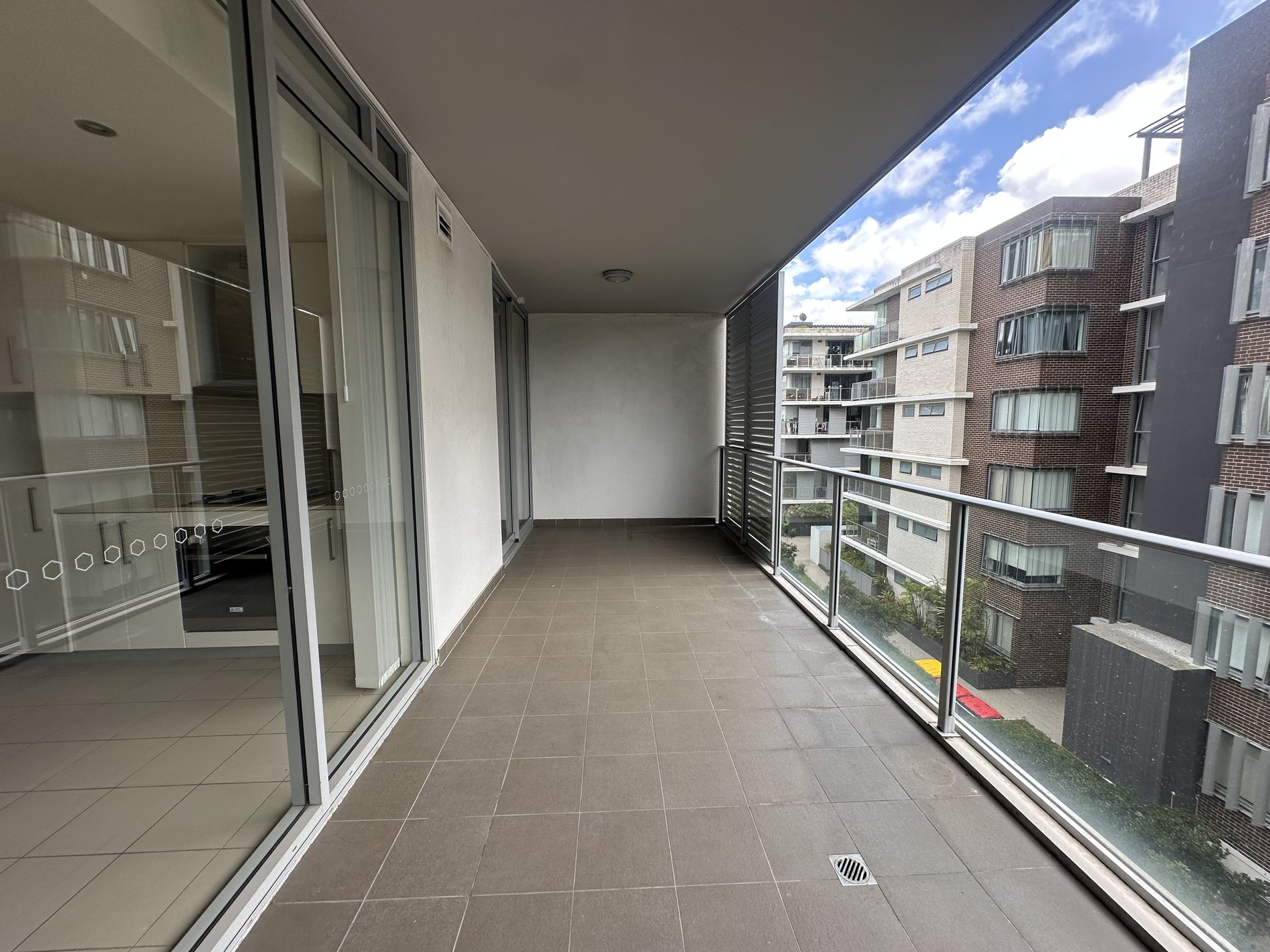 302 / 9-11 Wollongong Road, Arncliffe