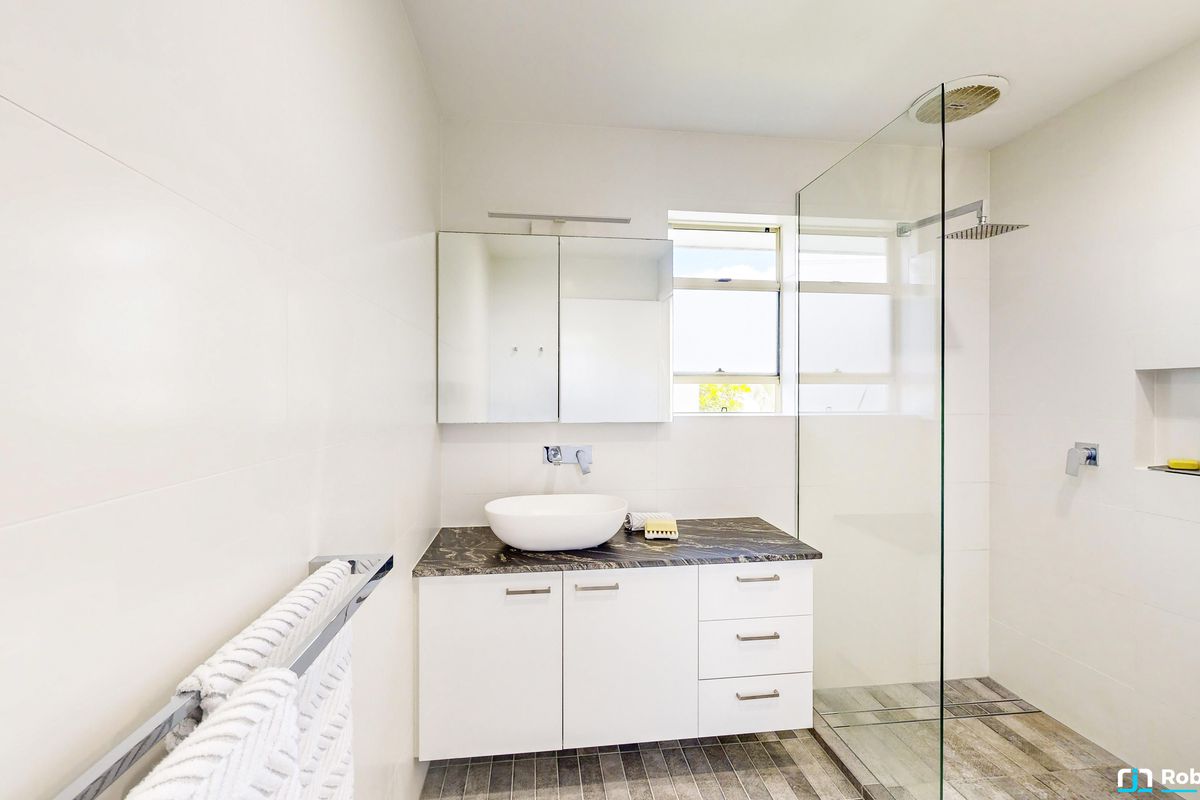 1 / 14 Doonella Street, Tewantin