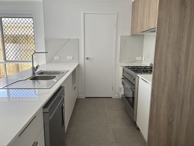 23 Janet Street, Walloon