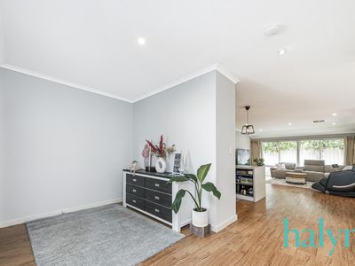 2 / 6 Bruning Road, Manning