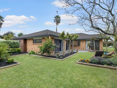 9 Suncrest Drive, West Harbour