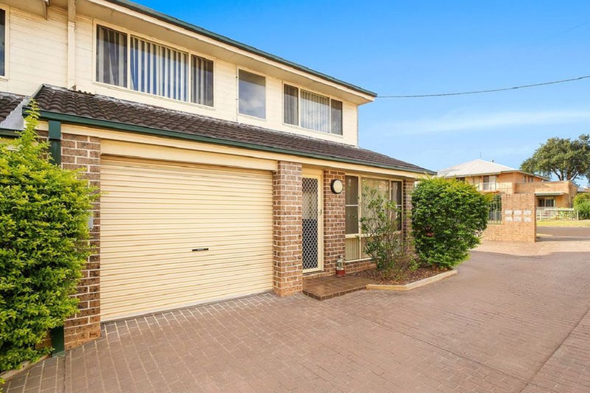 1 / 24 Melbourne Street, East Gosford