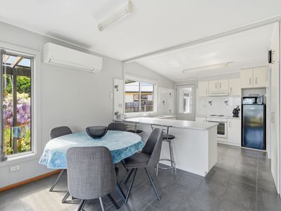 12 Jetty Road, Dodges Ferry