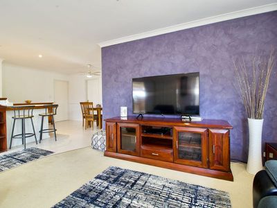 28 Round Hill Drive , Port Kennedy